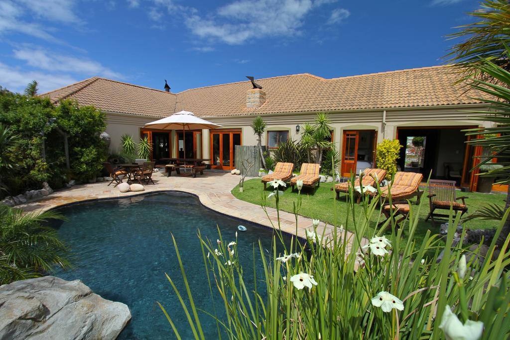 Villachad Guesthouse Kleinmond Exterior foto