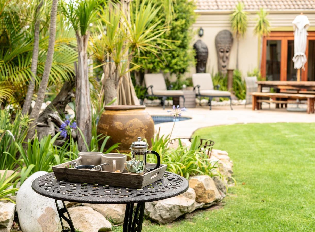 Villachad Guesthouse Kleinmond Exterior foto